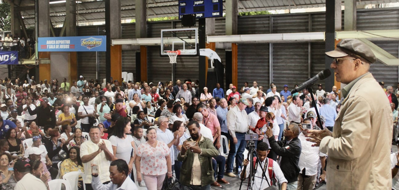 Alcalde Manuel Jiménez impulsa gran Federación comunitaria en Santo Domingo Este