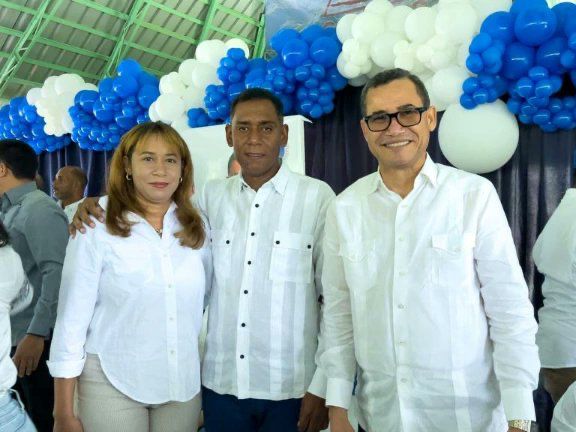 PRM juramenta al alcalde de Padre Las Casas