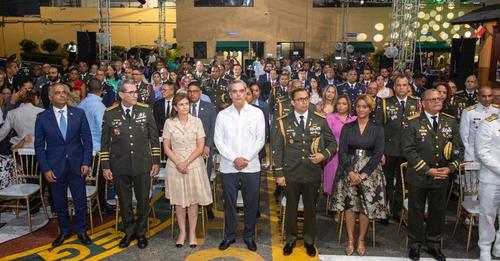 Abinader asiste acto del 94 aniversario del Cuerpo de Seguridad Presidencial
