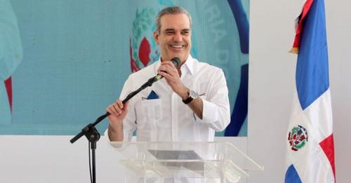 Abinader dice tiene hasta el 17 de agosto para decidir su repostulación para el 2024