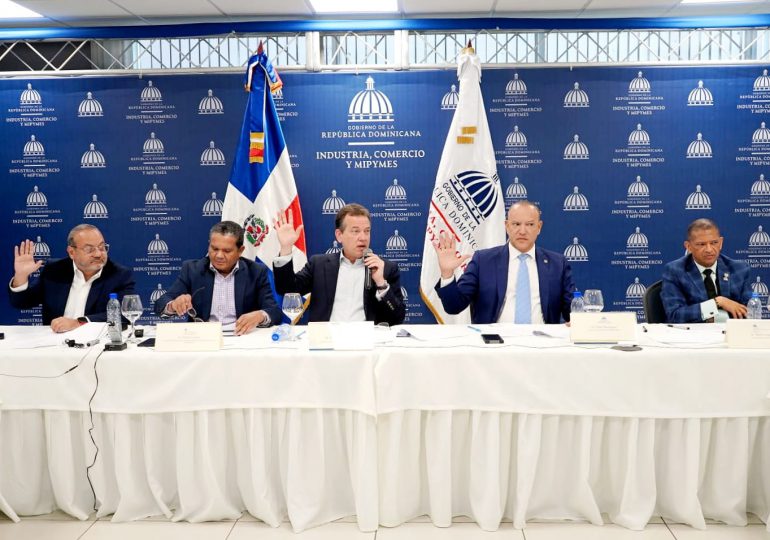 Aprueban permisos de instalación de 12 empresas de zonas francas con inversión superior a los US$42.13 millones
