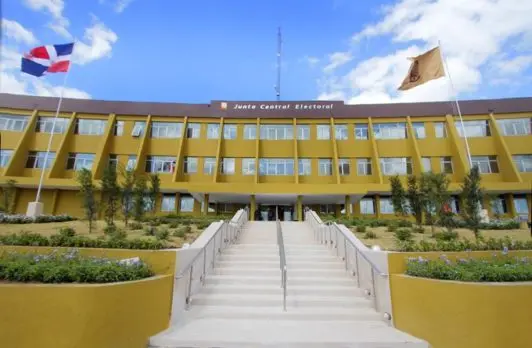 JCE: Vence hoy plazo para entrega de documentación reservas y alianzas para elecciones 2024