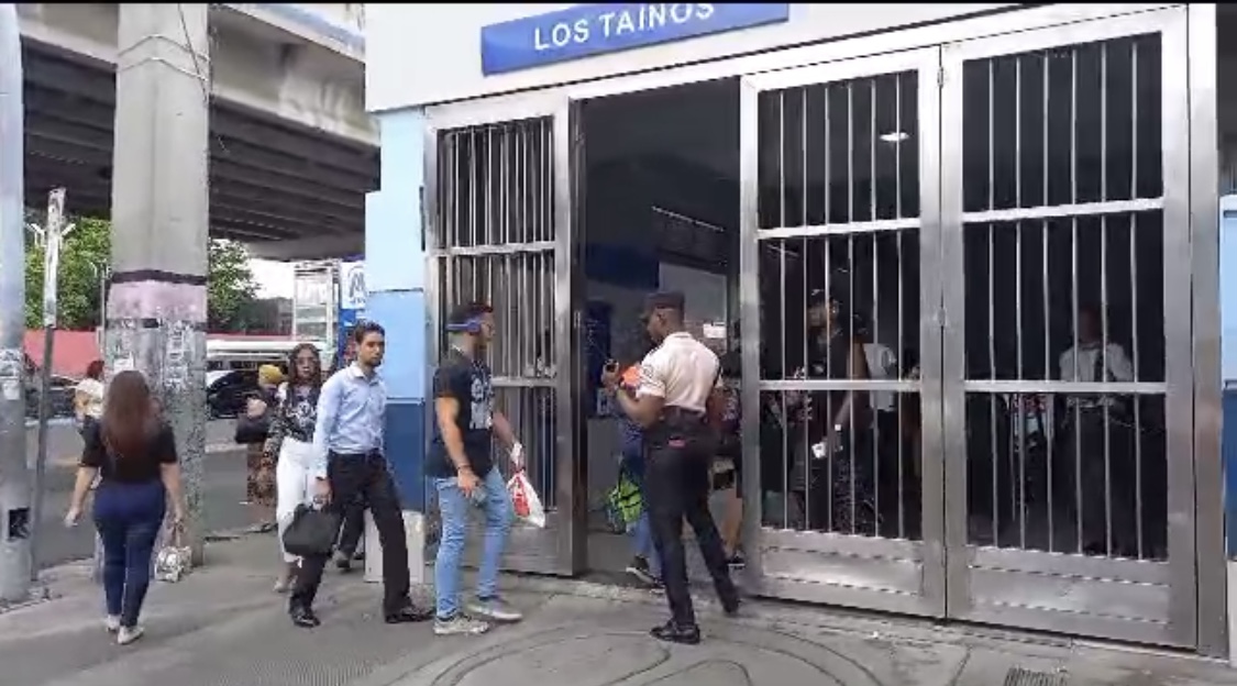 Servicio del Metro se ofrece normal