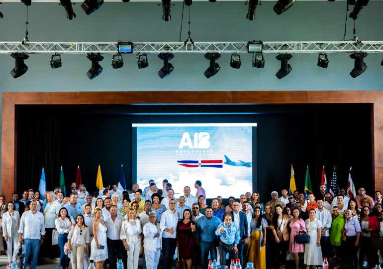Cumbre Latinoamericana en Cap Cana reúne expertos internacionales en estrategias políticas