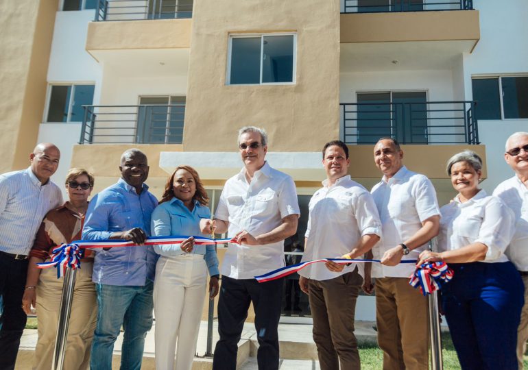 Presidente Abinader termina jornada fin de semana inaugurando seis obras