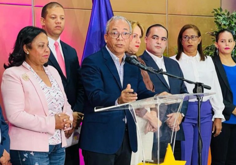 PLD resalta armonía y transparencia en inscripción de precandidatos