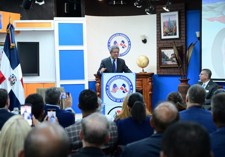 Leonel se reúne con Cámara Domínico Americana de Comercio en EEUU