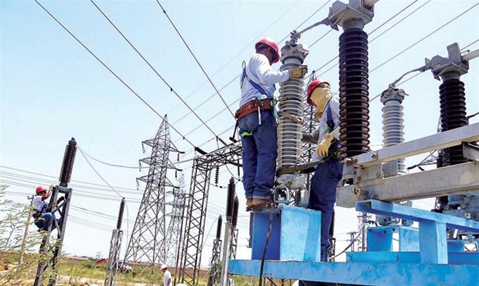 En medio de quejas por apagones, ETED asegura abastece 99% de demanda energética