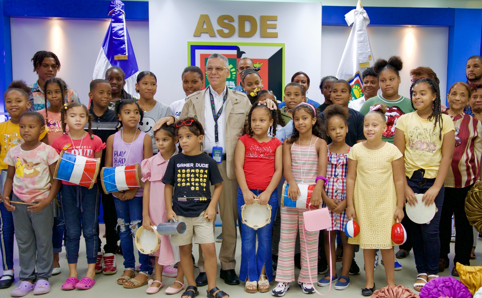 Alcalde Manuel Jiménez anuncia la puesta en funcionamiento de otras dos escuelas laborales en Santo Domingo Este