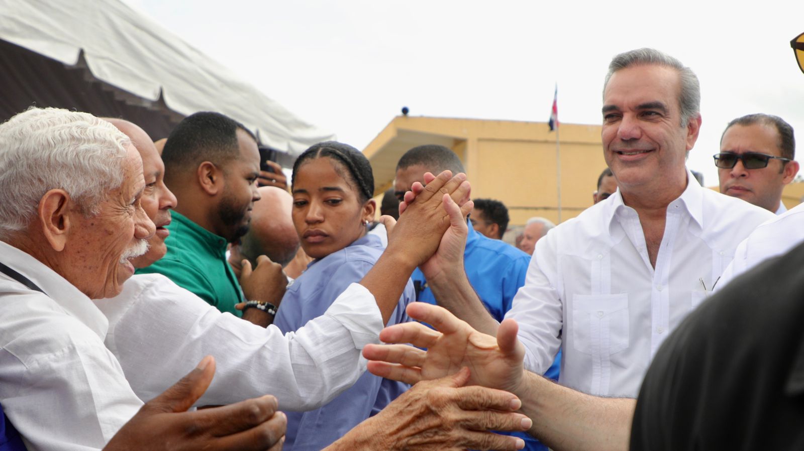 Presidente Abinader inaugurará 18 obras este fin de semana