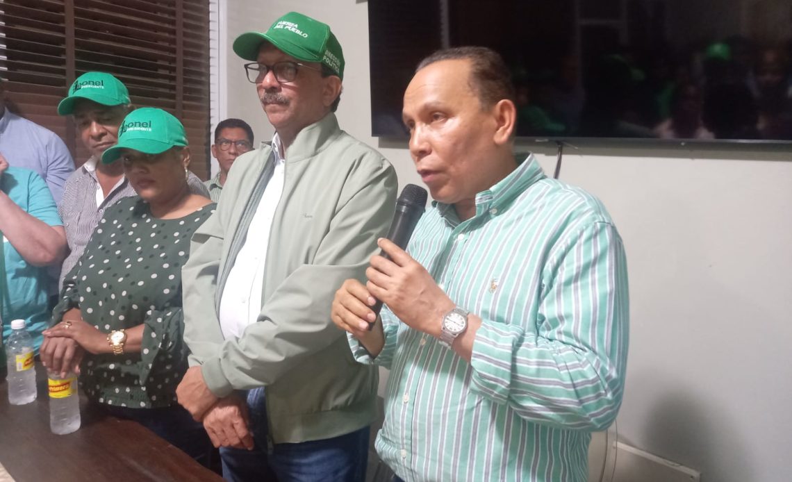 Radhamés Jiménez exige a autoridades ser más diligentes en búsqueda de dominicanos perdidos en altamar