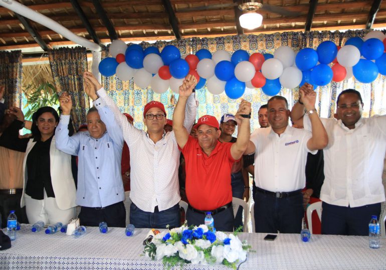 El ministro de la Presidencia, Joel Santos Echavarría, informó que a partir de este lunes, el Gobierno comenzará la entrega de ayuda económica a los afectados por la explosión en San Cristóbal.