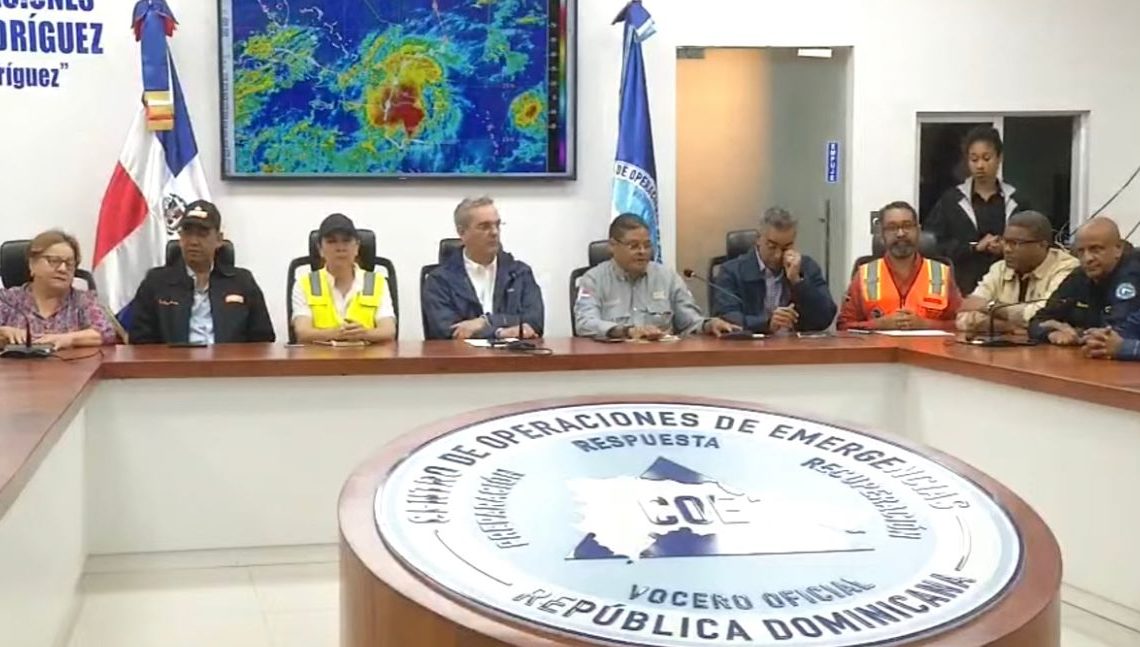 Abinader: “Todas las actividades se restablecen a partir de mañana”