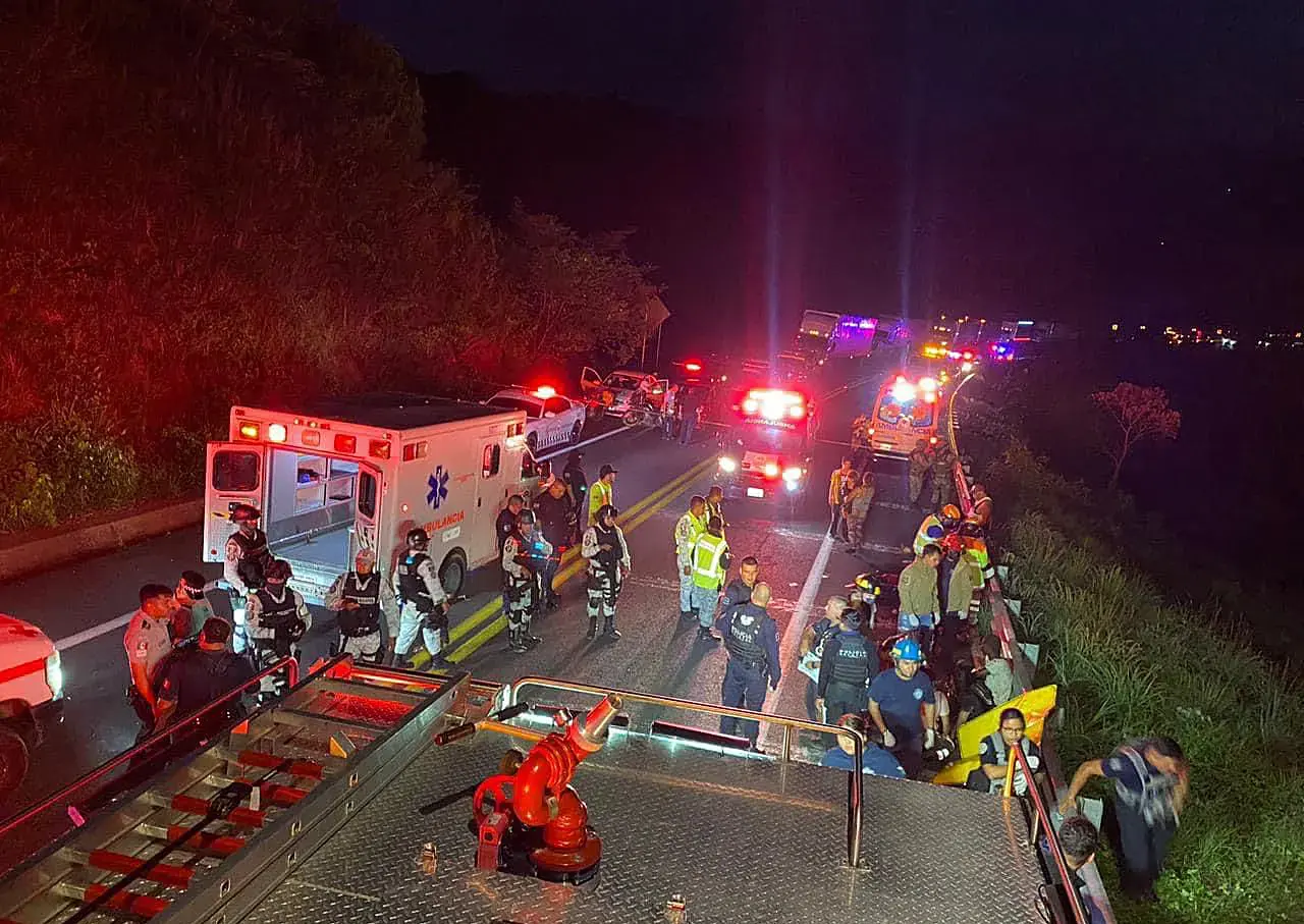 Un dominicano entre los 17 muertos en accidente carretero en México