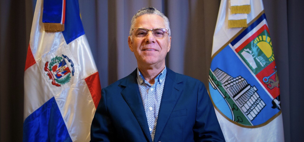 Alcalde Manuel Jiménez votará Este domingo en el Liceo Celeste Argentina Beltré, en Cancino