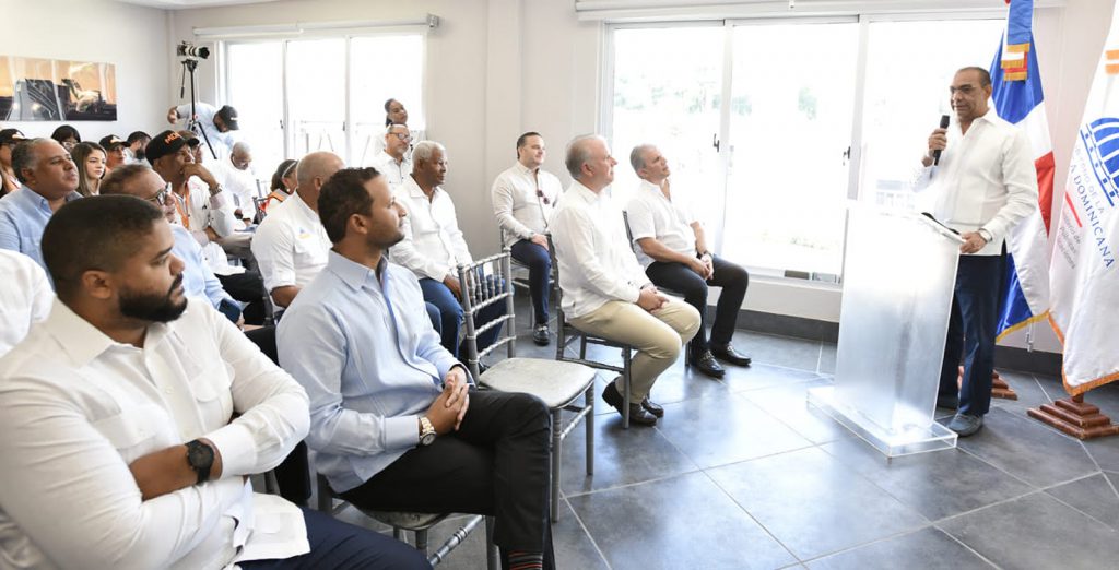 MOPC inicia certificación de empresas proveedoras que cumplan requisitos de calidad en elaboración de asfalto