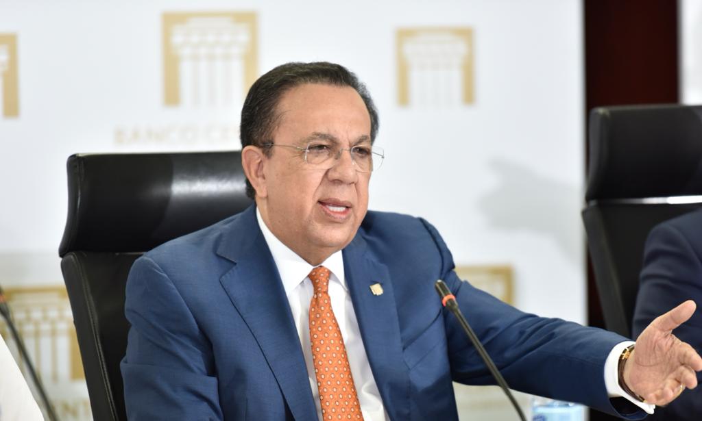 Gobernador del Banco Central destaca robustez del sistema financiero dominicano