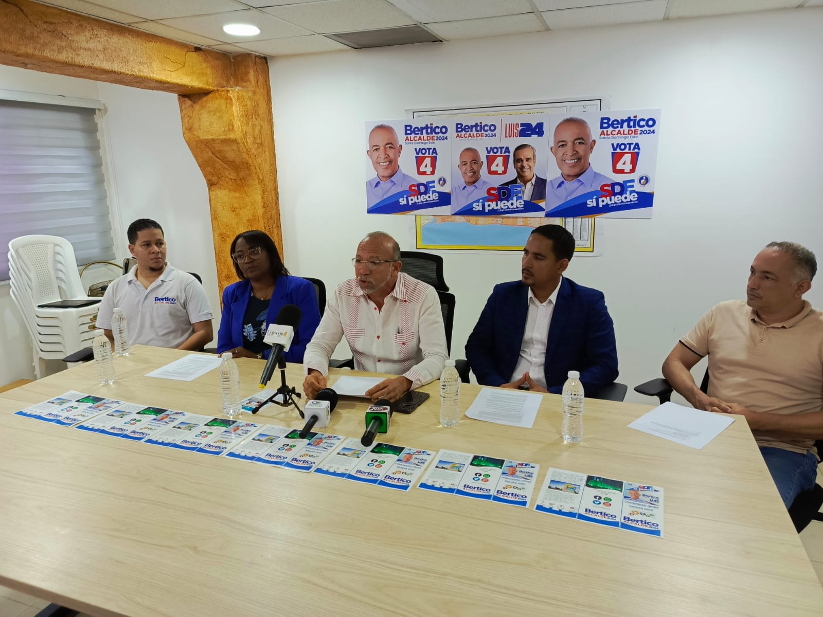 Comisión Técnica de Bertico Santana presenta Proyecto Municipal para una Ciudad Moderna y Ordenada