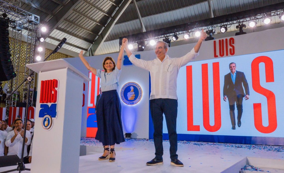 Raquel Peña llama a perremeístas a participar en primarias; votará en Santiago a las 10AM