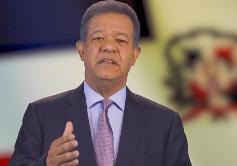 Leonel Fernández rechaza construcción de canal para desviar flujo Río Masacre