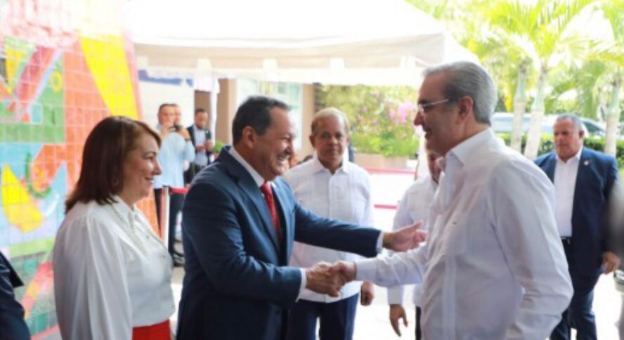 "Porfirio Peralta insta a los perremeistas a votar masivamente por Abinader en las primarias del PRM."