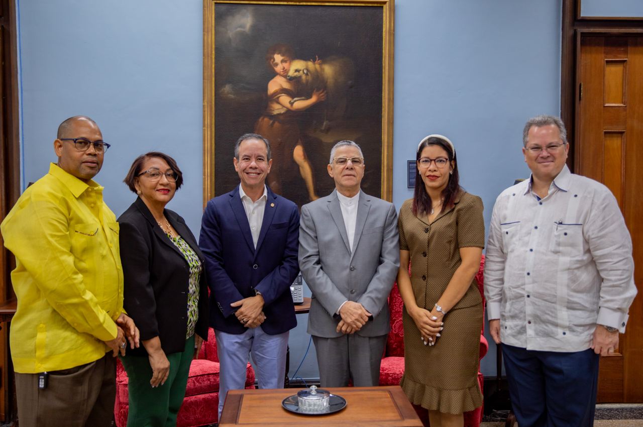 Alcaldía de Santo Domingo Este y San Juan, Puerto Rico, firman hermanamiento