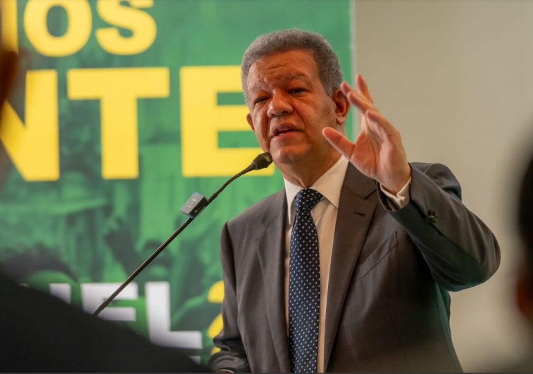 Leonel sobre rescateRD