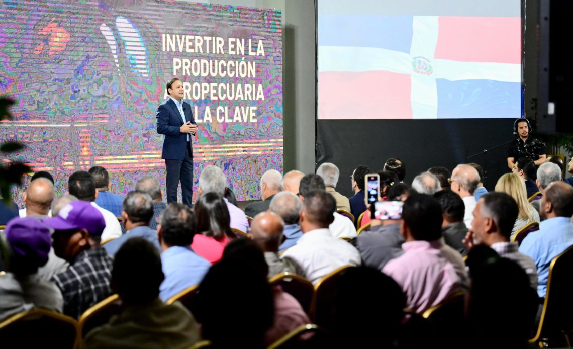 Abel Martínez presenta Plan Agropecuario; afirma el sector hoy vive su peor momento