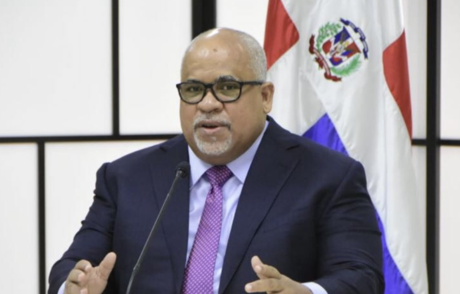 El Presidente Luis Abinader designa a Fabricio Gómez Mazara como nuevo Director de PROMIPYME