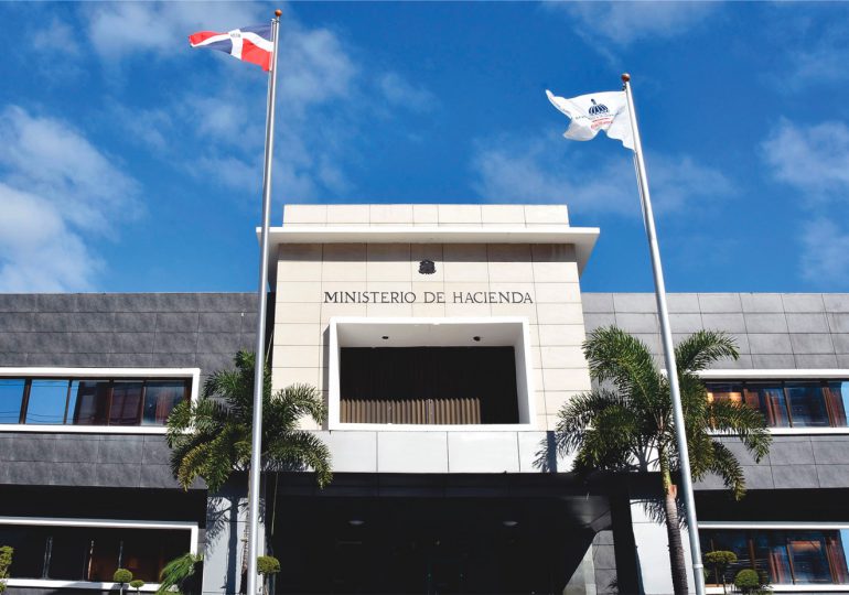 Fitch Ratings mejora la perspectiva del país de estable a positiva