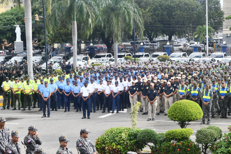 Más de 32 mil agentes policiales participan en operativo navideño: “Proteger y servir”