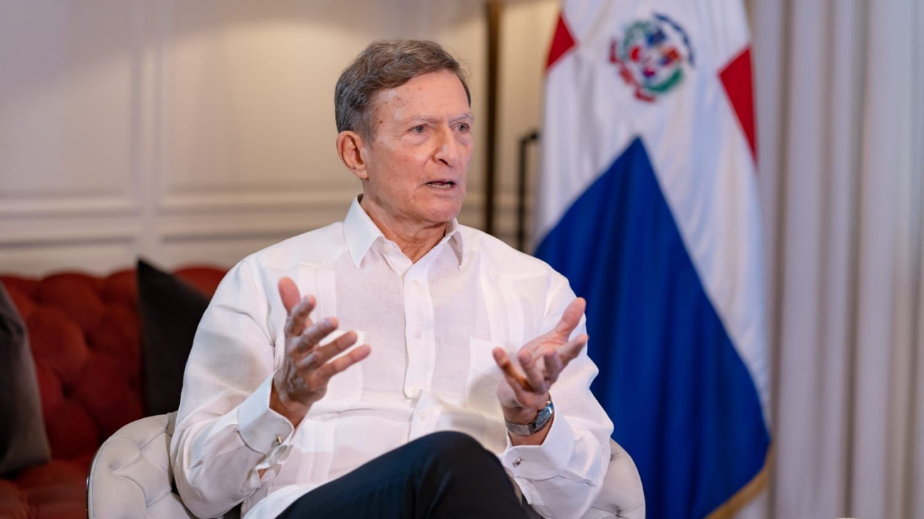 Canciller recalca que es indispensable que Haití pare construcción del canal para que haya diálogo
