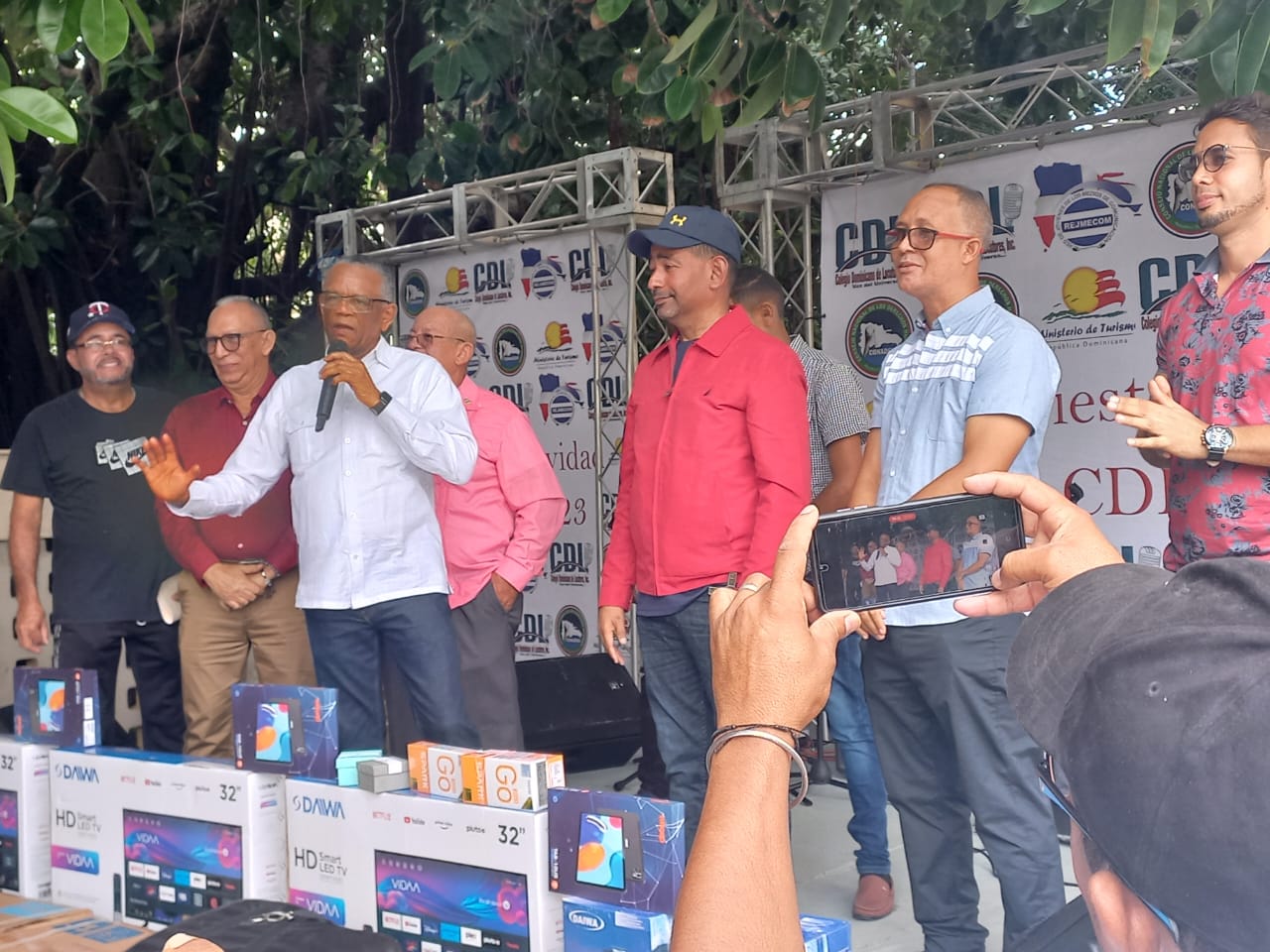 Colegio de Locutores celebró tradicional fiesta navideña con locutores e invitados de todo el país