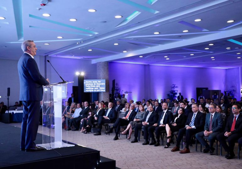 Abinader resalta que el país captó en el 2022 inversiones superiores a los 4,000 millones de dólares