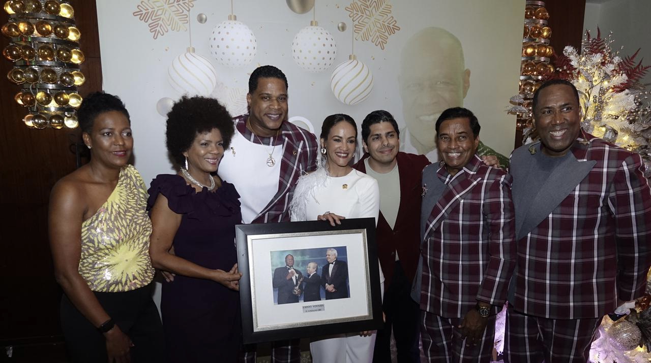Acroarte celebra gala de Navidad inspirada en el legado de Johnny Ventura