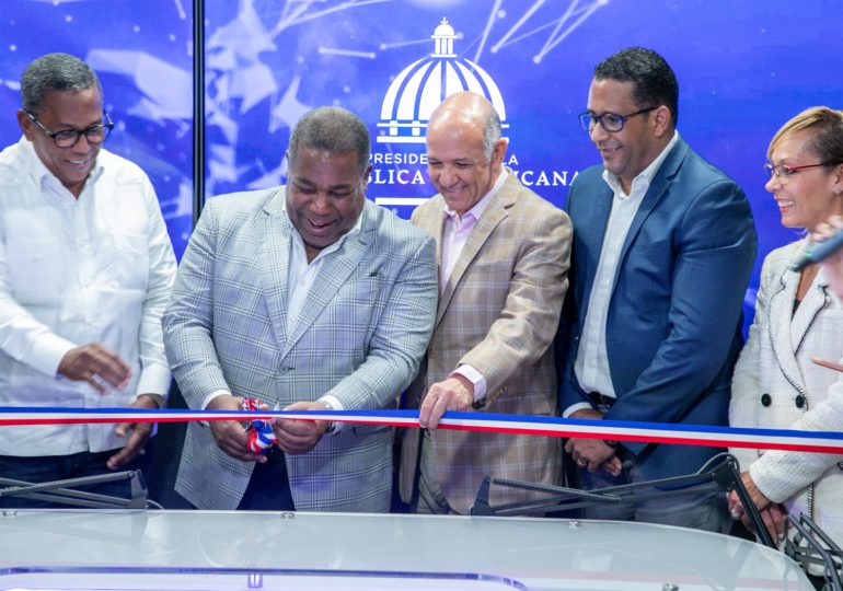 Gabinete de Política Social inaugura moderna cabina de radio y streaming