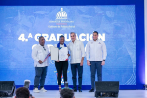 Presidente Luis Abinader encabeza cuarta graduación de programa “Oportunidad 14-24”
