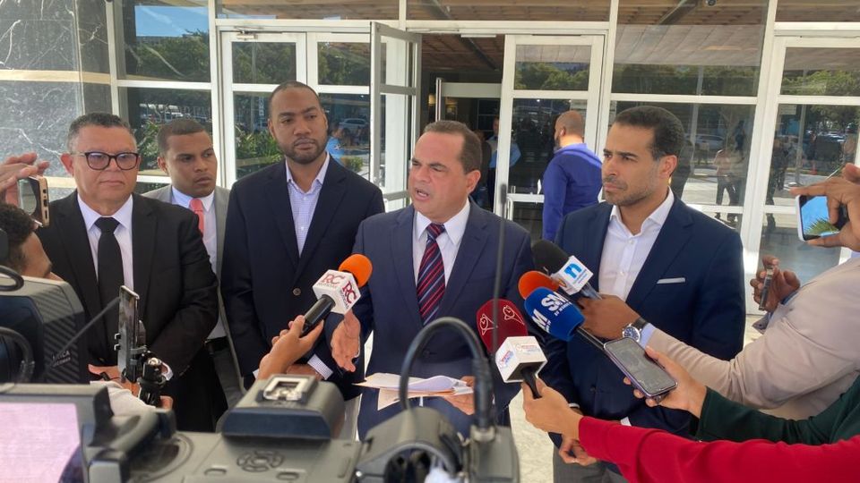 Rescate RD deposita instancia para que investigue denuncia sobre atentado contra elecciones