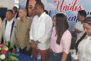"Nelson Fulcar y su equipo brindan respaldo a la candidata a Alcaldía, Betty Gerónimo"