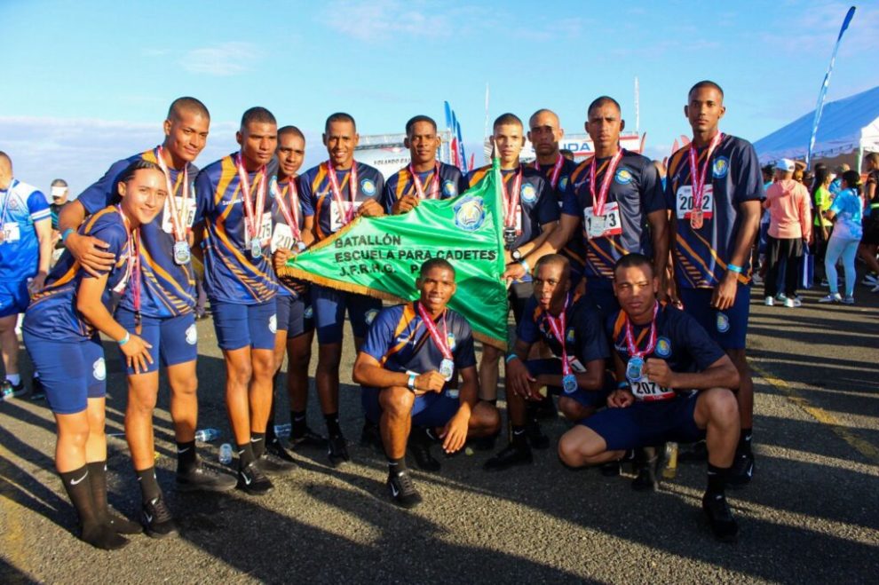 Cadetes de la Policía Nacional ganan primer lugar en la 4ta. carrera “Volando Bajito” de la Fuerza Aérea de República Dominicana.