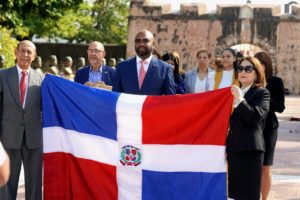 "Carlos Zapata critica abandono de legisladores del PLD en acto de rendición de cuentas del presidente Luis Abinader"