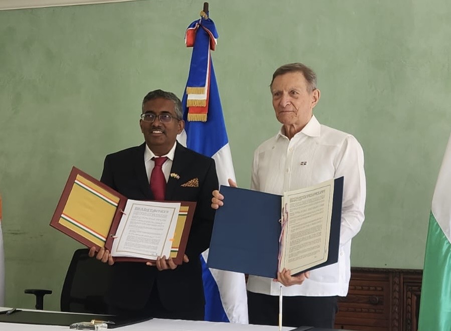 Firma del Protocolo de Cooperación Económica y Comercial Conjunta (JETCO), entre el Gobierno de la India y el Gobierno de República Dominicana.