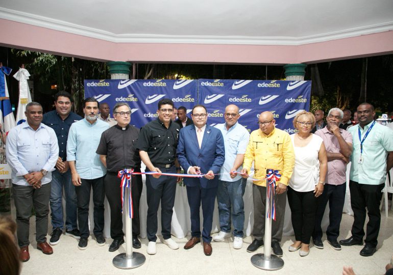 EDEEste inaugura iluminación del parque Invivienda en Santo Domingo Este