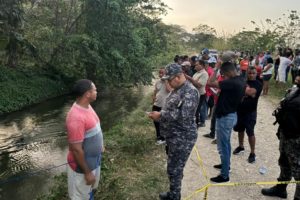 Encuentran cuerpo humano flotando en canal de riego de Yabacoa, Arenoso