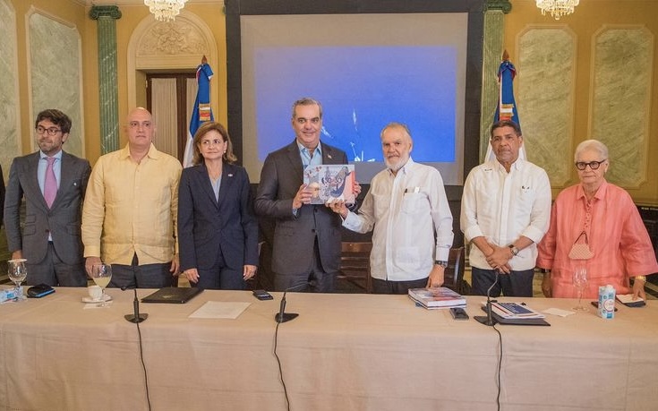 Abinader advierte "si no conservamos los recursos naturales, no hay desarrollo económico; presentan plan medioambiental RD30x30