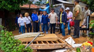 Distribuyen ayudas a familias afectadas por lluvias en Samaná y Puerto Plata