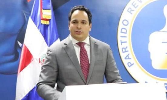 Luis Abinader designa a Manuel Conde como su representante ante la JCE