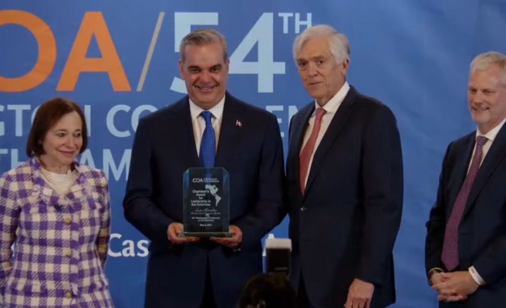 Abinader recibe el premio Chairman’s Award por su liderazgo en Las Américas