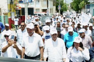 Miguel Vargas insta azuanos a votar por candidatos PRD y Alianza Opositora