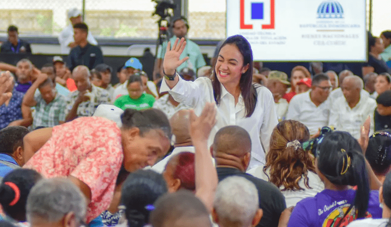 Faride Raful: Por primera vez un presidente trabaja para que familias del DN tengan títulos de propiedad